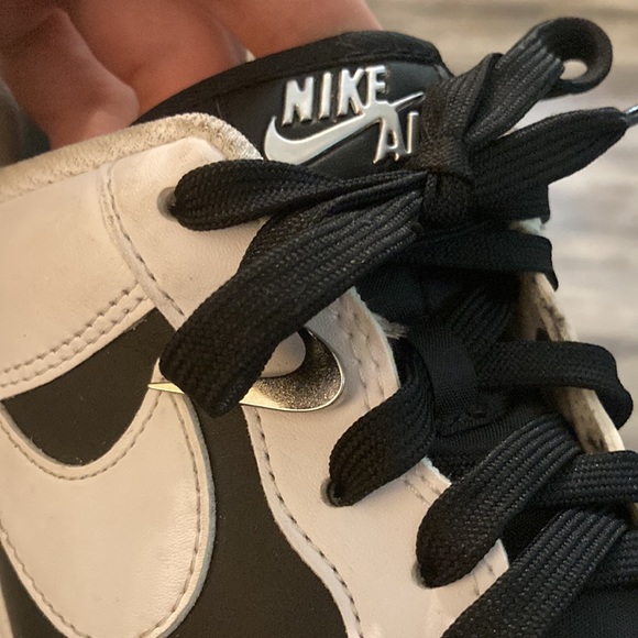 Nike Air Force ones low top. Edition:unknown. Comes with pins to stick on shoes - Picture 3 of 5